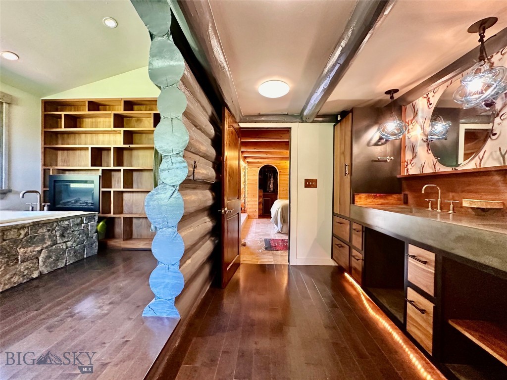 4120 Trail Creek Road