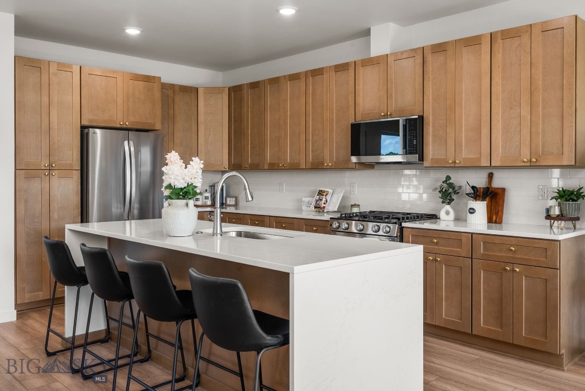 842 ACCOLADE Loop