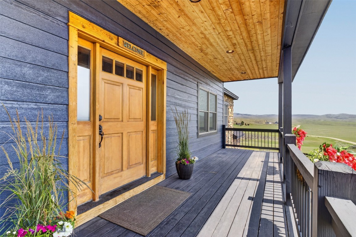160 Hilltop Vista Loop