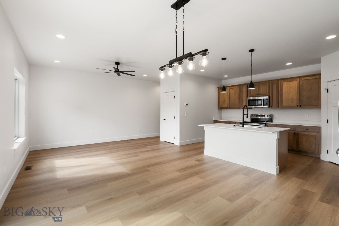 100 Bow Perch Lane B