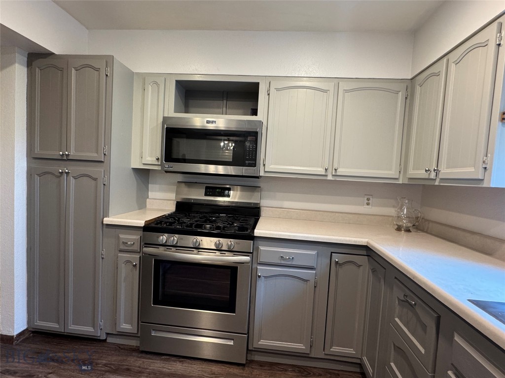 10 Gallatin Drive C
