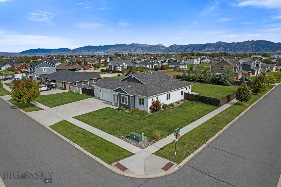 98 Caitlin Road