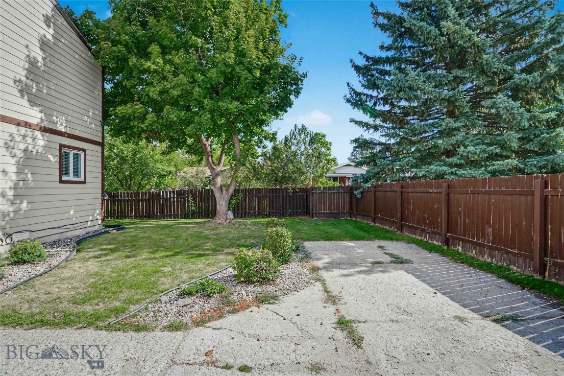 222 S 15th Avenue 3