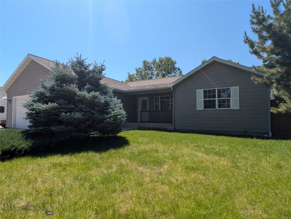 477 W River Rock