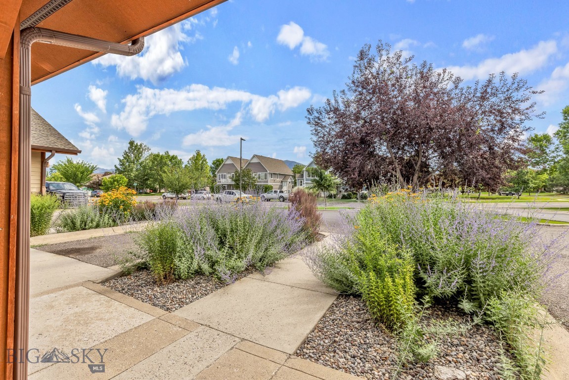 2963 Warbler Way 2