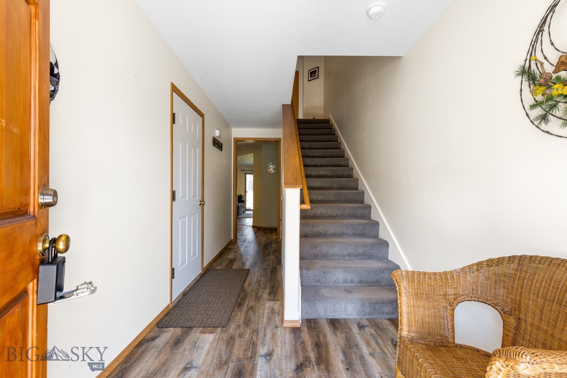 2963 Warbler Way 2