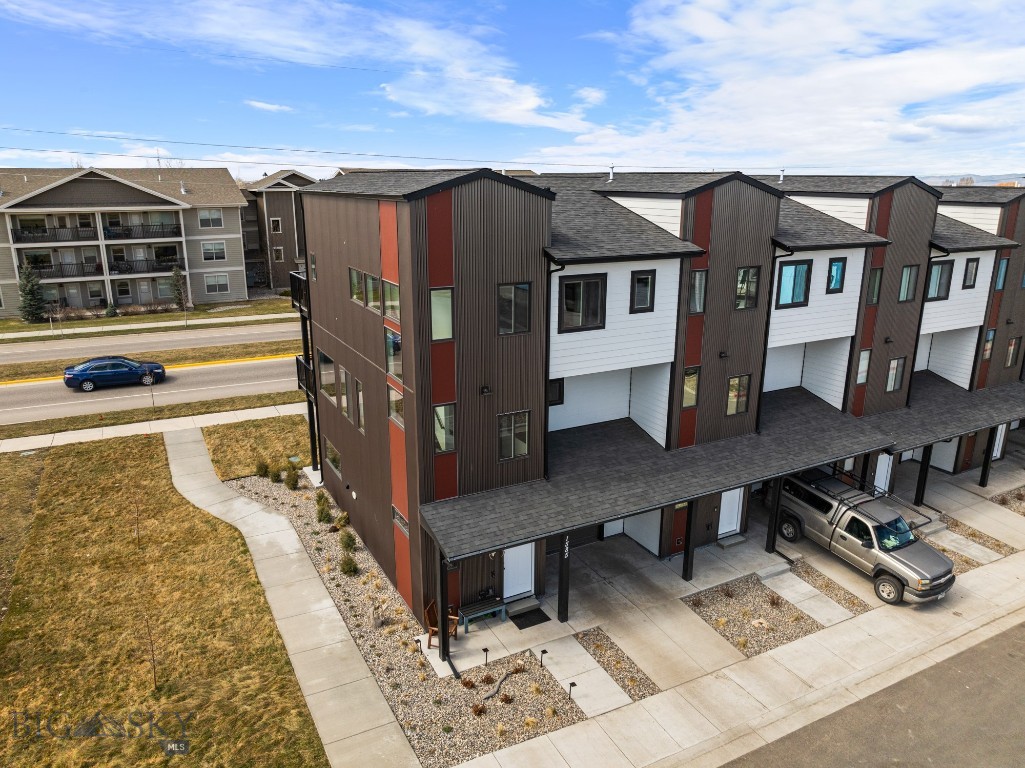 1585 N 25th Avenue A