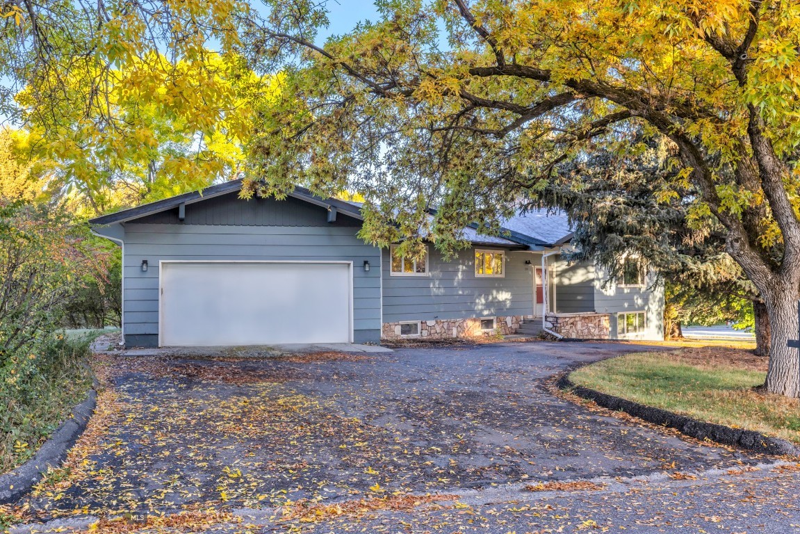 1919 Spring Creek Drive