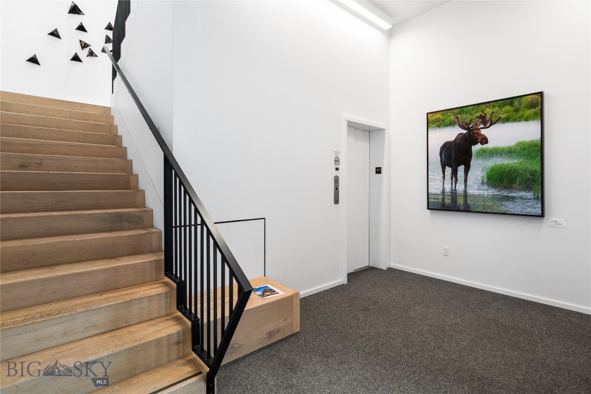 620 E Cottonwood 201