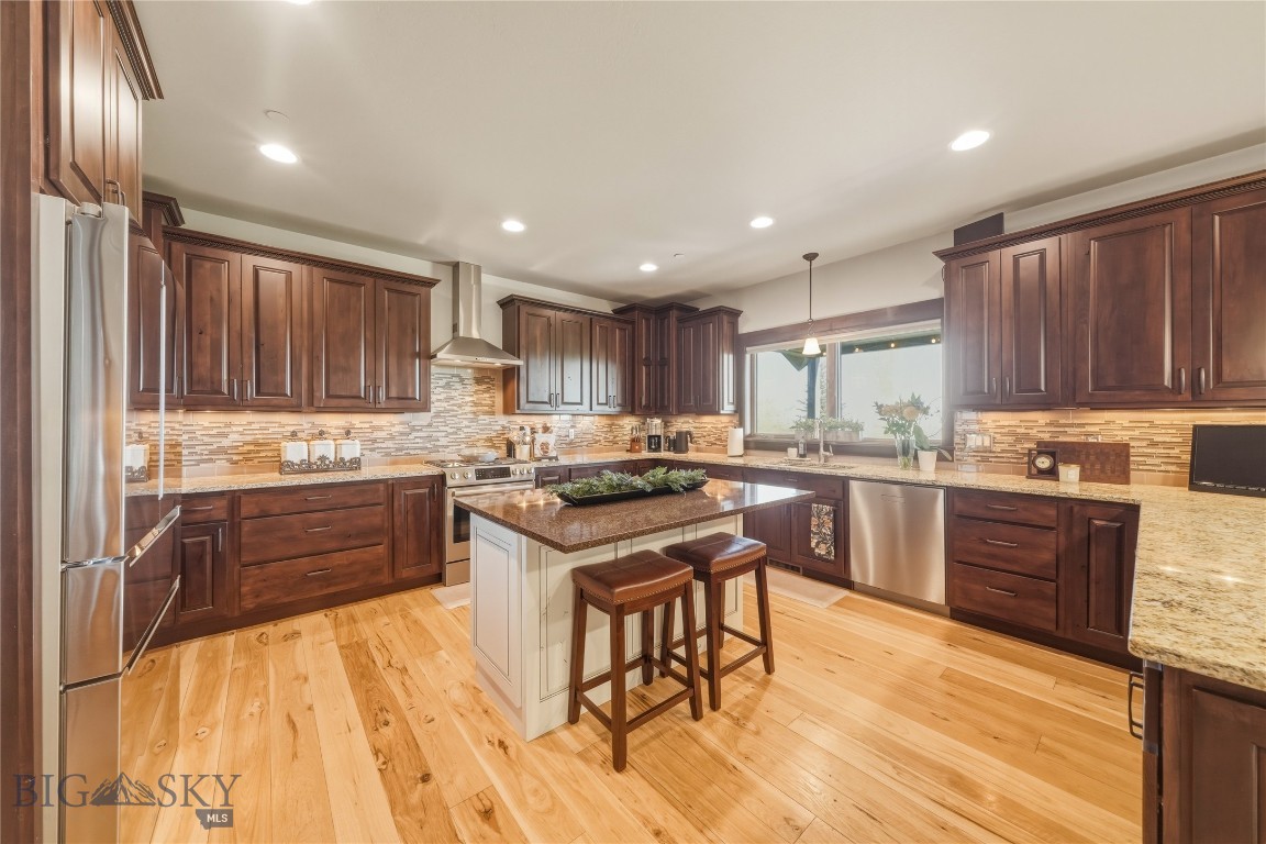 836 Hyalite View Drive