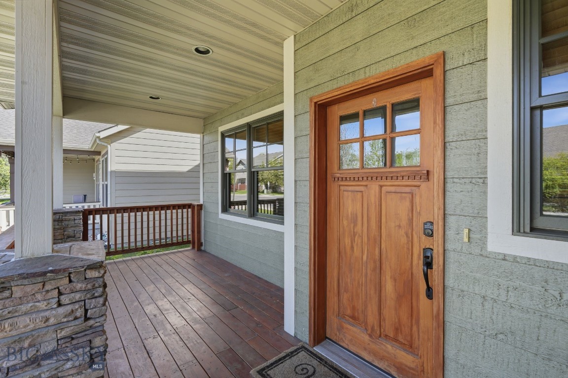 4726 Glenwood Drive