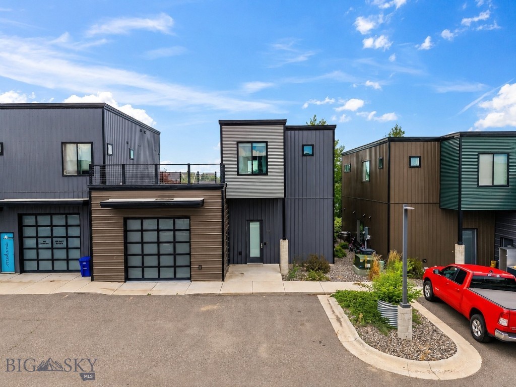 25 Macee Lane