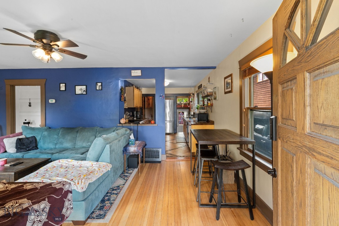 1010 W Babcock Street