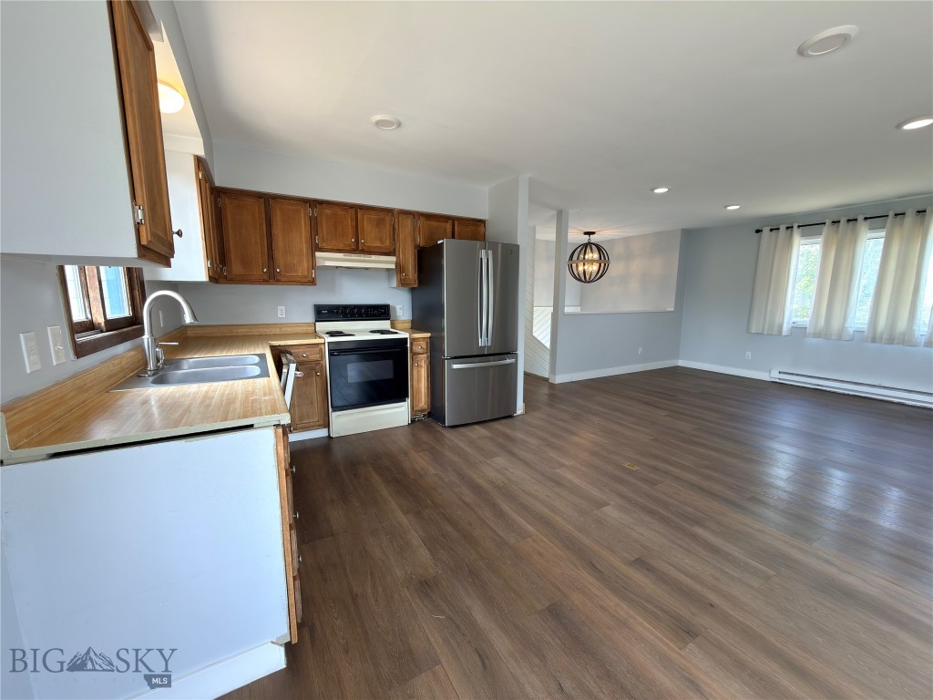 302 McEwen Drive