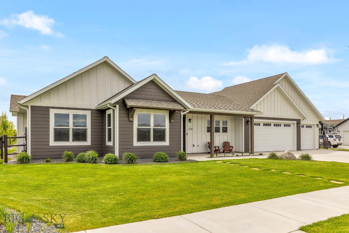 194 W Greenspur