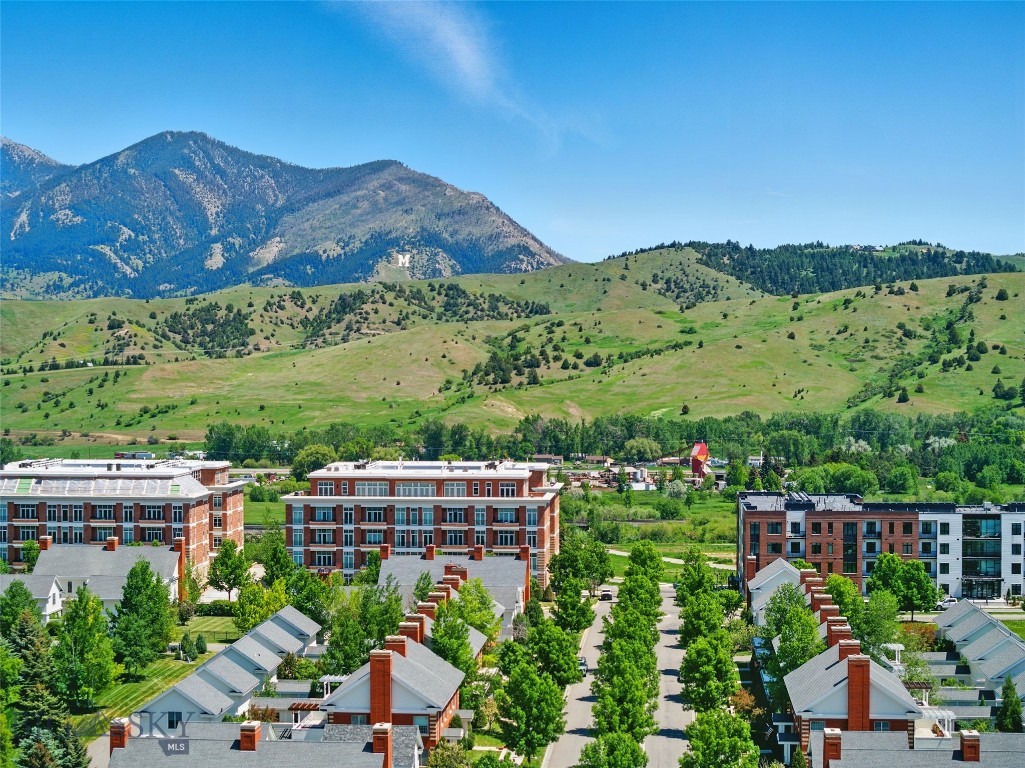 140 Village Crossing 4I