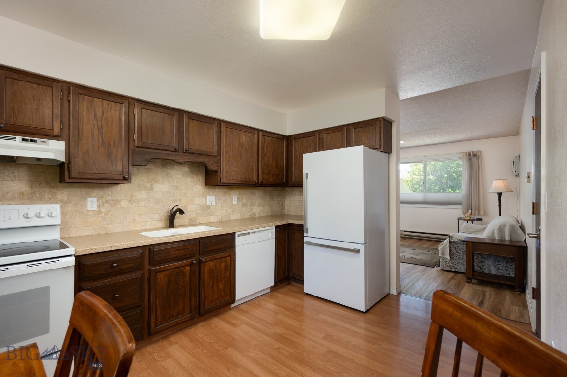1120 W Babcock Street 13