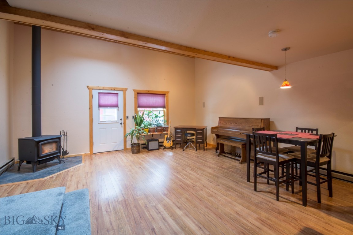 1601 W Olive 5