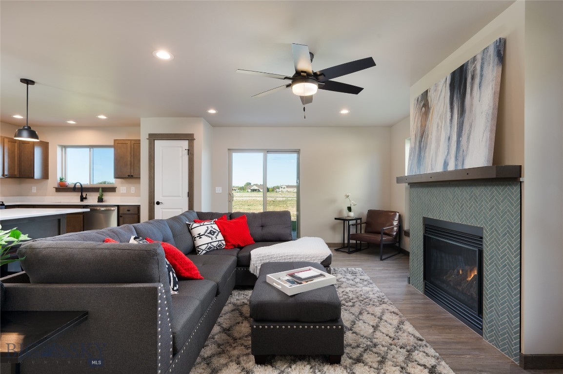 25 Canvasback Avenue