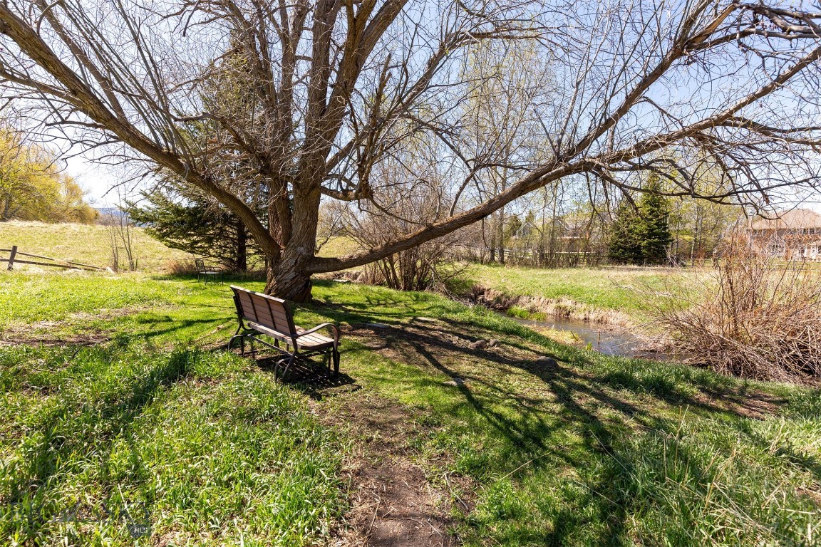 43 Hitching Post Road