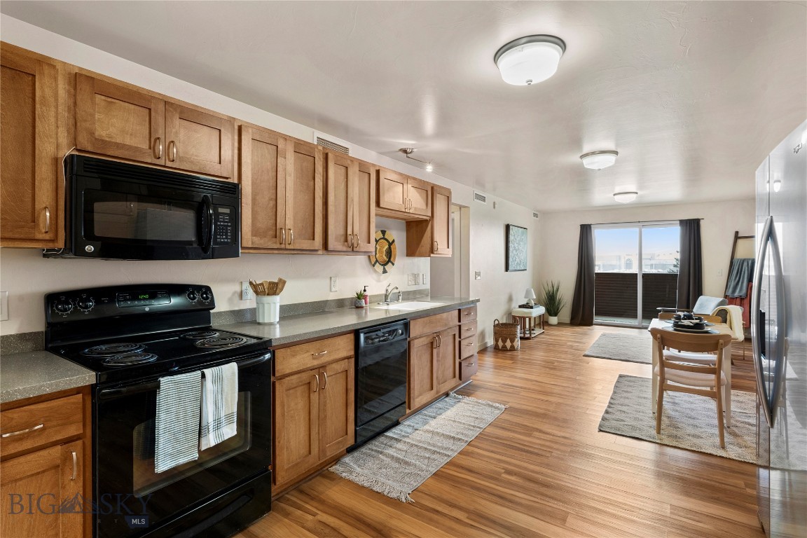 228 S Cottonwood 207