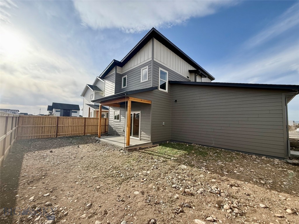 837 Accolade Loop
