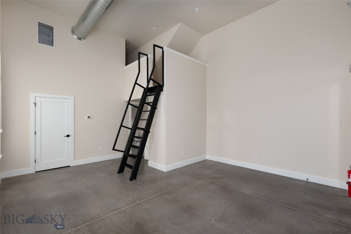 2352 Vaquero Parkway 108