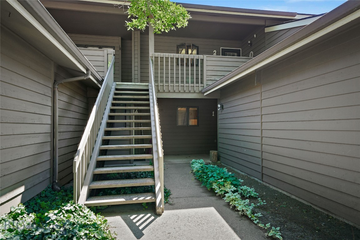 1703 W Olive Street 1
