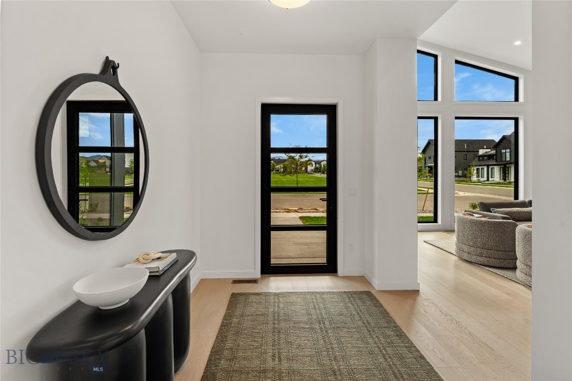 2935 Cielo Way