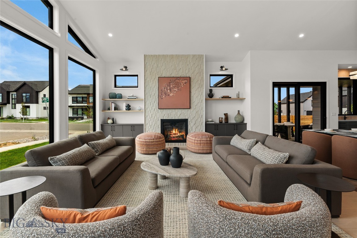 2935 Cielo Way
