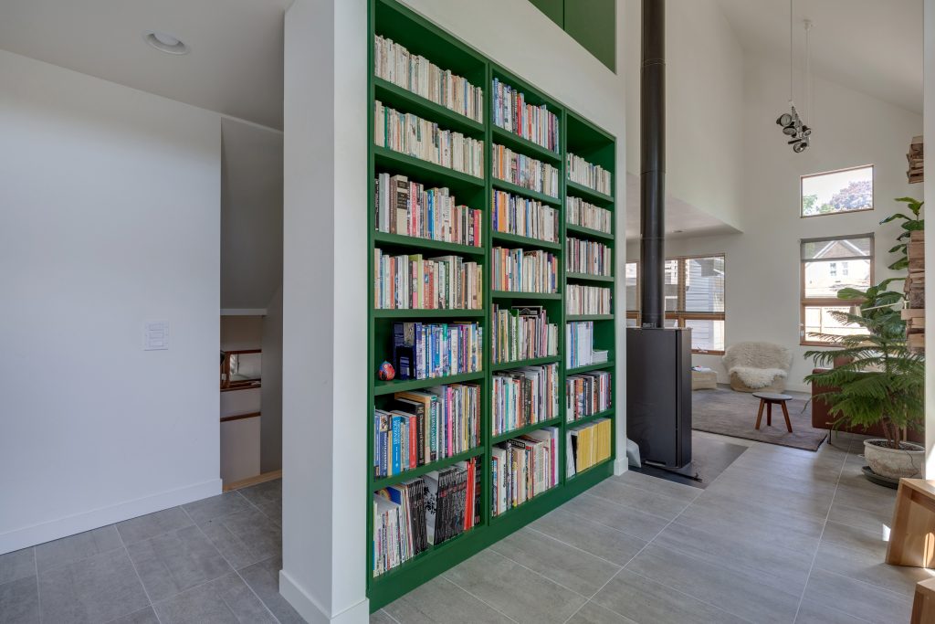 Built in Book Shelf